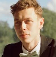 100+ perfiles de «Janis»