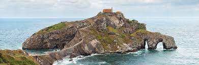 The views were ethereal as expected, but we do regret running. San Juan De Gaztelugatxe Spanien Baskenland Reisefuhrer