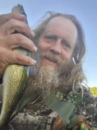 Walleyes have been smashing Lindy B-MAX Live Bait Jigs under a 1/4oz Sharp  Shooter float!🎯Blue Shiner Glow tipped with a leech was the hot color  today! 🎣🎣 Jon Thelen's Destination-Fish #thill #floatfishing #