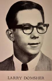 Does anyone else think Larry Gutman could pass for an older version of Bill  Hinton ..