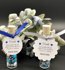 Gastgeschenke Und Tischkarten In Einem In 2020 Personalisierte Gastgeschenke Geschenke Tischdeko Konfirmation