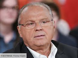 Join facebook to connect with gerard louvin and others you may know. 2021 Gerard Louvin Accused Of Complicity In Incest His Enigmatic Message Femme Actuelle Le Mag