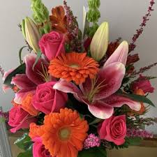 Living in new fairfield offers residents a rural feel and most residents own their homes. Top 10 Best Flowers Gifts Delivery In New Fairfield Ct Last Updated August 2021 Yelp