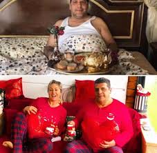 Bilal özbilge, yeliz yeşilmen'in sosyal medyada yatakta atletli haliyle kahvaltı yaparken ki manevi olarak zarar uğradığını dile getiren bilal özbilge, ali uğur akbaş'a 100 bin liralık tazminat davası açtı. Ucan Karga On Twitter Yeliz Yesilmen Esi Ali Ugur Akbas Ile Evde Pijama Partisi Yapti Cift Kirmizi Pijamalar Icinde Ask Pozu Verdi Yeliz Yesilmen Gecen Yilki Sevgililer Gunu Nde Esine Yatakta Kahvalti Surprizi