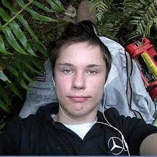 Billy Barefoot's Instagram, Twitter & Facebook