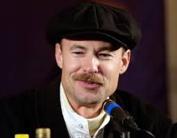 Crowds gather for re-enactment > Air Force > Article Display