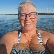 An apple a day keeps the doctor away🍎🌞💖