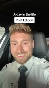 Alex Kosinski's Instagram, Twitter & Facebook