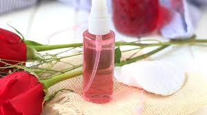 Beberapa mawar dapat tumbuh di indonesia seperti mawarputri, mawar talitha, mawar mega selain dapat digunakan sebagai penghias ruangan, anggrek dapat digunakan sebagai obat herbal, bahan parfum, dan dari gambar di atas, sudah bisa ditebak alasan penamaan bunga ini sebagai lavender. Cara Membuat Air Bunga Mawar Untuk Kecantikan Kulit Wajah Fashion Beauty Liputan6 Com