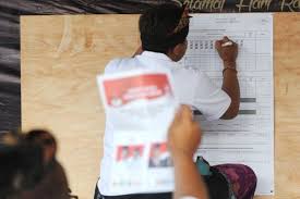 Indonesia Election Joko Widodo Forecast To Defeat Prabowo Subianto In Quick Count Vote Tallies Se Asia News Top Stories The Straits Times