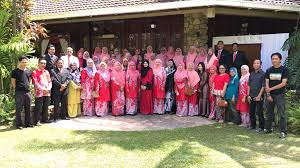 Sudah dua hari saya lihat ibu tidak sempat mandi. Sk Sungai Bedaun Meraikan Majlis Apresiasi Sukan Hari Profesional Dan Majlis Penghargaan Jasamu Dikenang Jpwpl Sana Sini Berita Rasmi Jabatan Pendidikan Wp Labuan