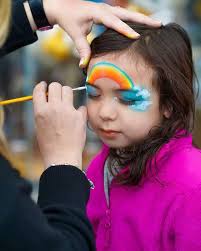 Remember tonight is Friday Night Lights. Live Music, Vendor Market, Ice  Cresm and Community. Bring a picnic and relax with your family. Here's a  list of vendors that will be there! Wohoo!!