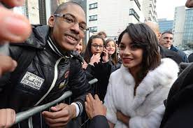 Leo, kız kardeşi ale'nin evleneceğini duyunca aralarına soğukluk girer. Gizemli Adaya Yolculuk Resimleri Fotograf 19 Beyazperde Com