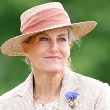 Sadie Ward's Instagram, Twitter & Facebook