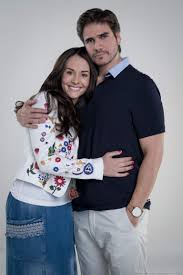 De colombia para el mundo, exactamente de bucaramanga, daniel arenas nació el 30 de marzo del año 1979 y es el menor de seis hermanos. Mi Marido Tiene Familia Gran Estreno Manana A Las 11 30 A M Portal Corporativo
