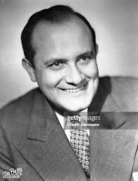 380 Warren Leonard Photos & High Res Pictures