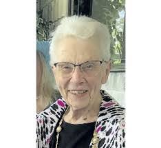 Elaine Lepage's Instagram, Twitter & Facebook