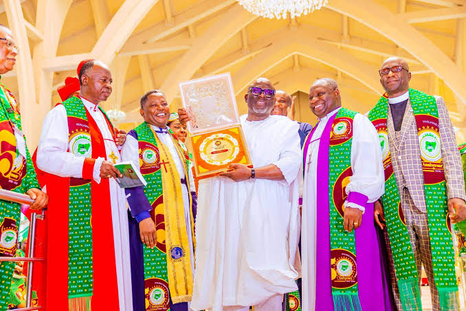 CAN Honours Oborevwori With Christian Icon Award The Christian Association of Nigeria (CAN) has honoured Delta State Governor, Rt. Hon. Sheriff Oborevwori, with its prestigious Christian Icon Award i