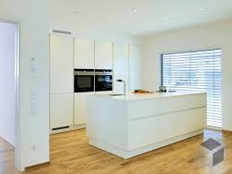 Kucheninsel Modern Wohnung Kuche Moderne Kuche Kuche Umbauen