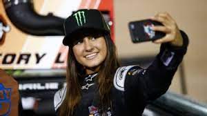 Hailie deegan prepares her helmet before the start of the arca auto race at daytona international she also piled on two more victories last season to finish in third place of the standings. Hailie Deegan S Second Nascar K N West Win Propels Her Into The Limelight