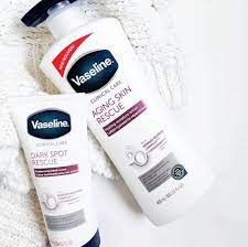 And trust me i love the way my skin feels in the morning… and no it didnt break me out (thankfully!!)… it does feel greasy initially bit it tends to lose it with time… Vaseline Clinical Care Dark Spot Rescue Moisturizing Hand Cream Reviews In Hand Lotions Creams Chickadvisor