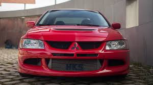 The mitsubishi lancer evolution, commonly referred to as 'evo', is a sports sedan based on the lancer that was manufactured by japanese manufacturer mitsubishi motors from 1992 until 2016. Mitsubishi Evo 8 430hp Autokinisimag Youtube