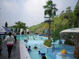 10 kolam renang di gresik yang seru untuk dikunjungi. 10 Kolam Renang Di Gresik Yang Seru Untuk Dikunjungi