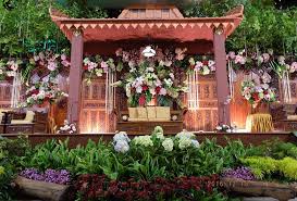 Jasa yang kami tawarkan meliputi rias pengantin, dekorasi pelaminan dan. 40 Dekorasi Pernikahan Modern Elegan Minimalis Terbaru 2021 Dekor Rumah