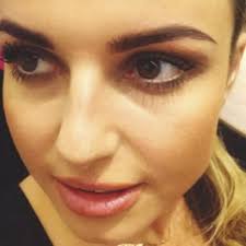 The larger stones can also have a dark hue to them under certain lighting and from certain angles. Fake It How To Get The Look Of False Eyelashes Without Having To Buy Them Rimmel London