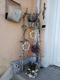 Selbstgebaute Leiter Mit Zinneimer Als Herbstdeko Mit Bildern Deko Fruhling Herbstdeko Selber Bauen
