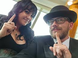 Hey you guys and gals! Roll call starts now. Clear the air lanes. The  Bradford family is reporting in and ready from Petersburg, TN!