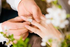  Bolehkah Memakai Cincin Tunangan Di Tangan Kanan Engagement Ring Pictures Trending Engagement Rings Bridal Engagement Rings