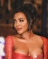 This past weekend I stopped myself from the usual theatre hustle and bustle  and took a moment to sit in my dressing room and take a photo. The thought  immediately came to