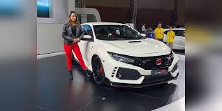 Get ready to leave everything behind as you conquer the road with the new honda civic. Civic Type R 2017 Ditapau Ferrari Malaysia Soyacincau Com