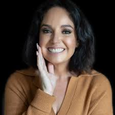 Who is a good aesthetician in Franklin, Tennessee, for monthly facials?