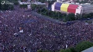 La capitale de la roumanie a beaucoup à offrir. Roumanie Des Dizaines De Milliers De Personnes Manifestent A Bucarest