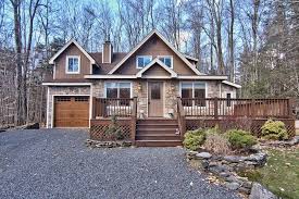 Lake naomi property group, inc. For Sale 1178 Stonewall Drive Pocono Pines Pa 18350 289 900 Lake Naomi Check Out The Virtual Tour Http Virtualtours Lake Cabins Cabins For Sale Poconos