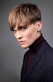 Short haircuts are popular among men because it's easy to handle and there isn't much required to do to take care of them. 15 Sexy Hairstyles For Men With Straight Hair In 2020 The Trend Spotter