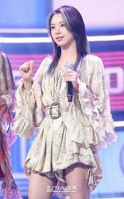 200610 Chaeyoung More And More 1st Win Show Champion Kpop Girls Kpop Fashion Fashion