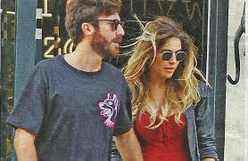 Io e il mio lui ci portiamo 8 anni. Eleonora Pedron E La Iena De Devitiis Uscita Romantica Non Chiedermi Se Sono Felice