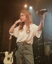 This is a tutorial on how to be that aesthetic vintage person. Emiliethelion Indie Girl Aesthetic Girl Girl
