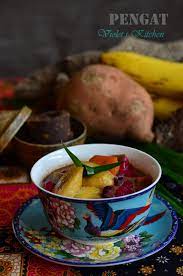 violet s kitchen 紫羅蘭的爱心厨房 娘惹香蕉番薯芋头糖水pengat bananas sweet potatoes and yam broth