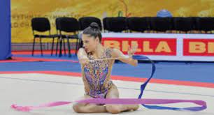 Milena baldassarri, ginnasta ravennate, si racconta tra ore di allenamenti, body multicolor e progetti che verranno. Milena Baldassarri La Sedicenne Che Ha Riscritto La Storia Della Ginnastica Ritmica Italiana
