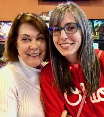 Art Beat: Artist, mother paints a portrait in tribute to her late friend  and colleague