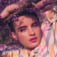 10 Content Marketing Strategies for Beauty Brands + Examples