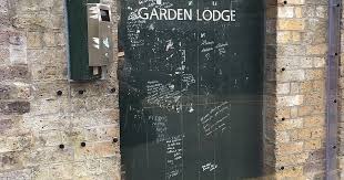 Garden lodge queen londra london 2020 what to know before you. Freddie Mercury S House In London Uk Sygic Travel