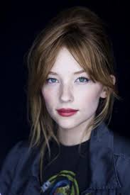Parted bangs are usually parted in the center, but can be asymetrically parted which is a side part. Hairstyles With Bangs Great Ideas For An Elegant Look