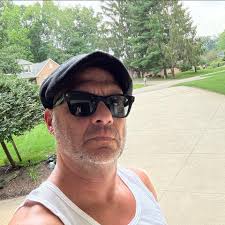 Former Replacements guitarist and solo artist Slim Dunlap has died at 73.  RIP