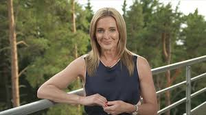 Contact emily at ym&u subscribe to the midpoint linktr.ee/gabbylogan. Gabby Logan Biography Images