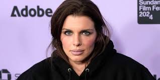 Casper Who? Julia Fox Spills On Her 'Friendly' Ghost Encounter